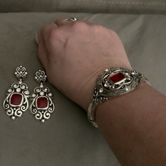 Brighton earrings and bracelet set - Picture 2 of 2